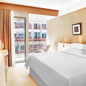 Deluxe Zimmer mit Kingsize-Bett